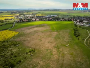 Prodej komerčního pozemku, Tachlovice, 37972 m2