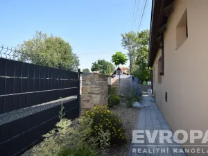 Prodej rodinného domu, Zásmuky - Nesměň, 72 m2