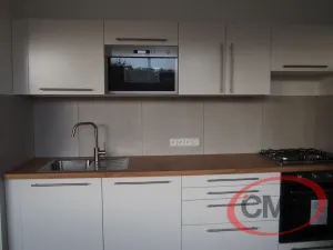 Pronájem bytu 3+kk, Praha, Baškirská, 87 m2