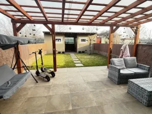 Prodej rodinného domu, Veltrusy, Lomená, 118 m2