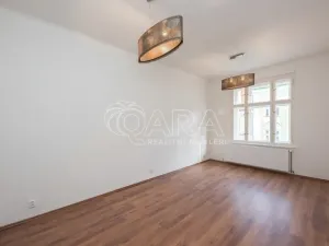 Pronájem bytu 2+kk, Praha, Chvalova, 51 m2