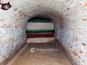 Prodej obchodního prostoru, Znojmo, Horní Česká, 300 m2