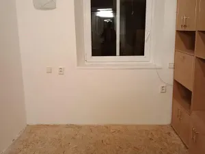 Pronájem bytu 1+kk, Praha - Střešovice, Na bateriích, 17 m2