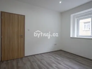 Pronájem bytu 2+kk, Louny, Jablonského, 45 m2