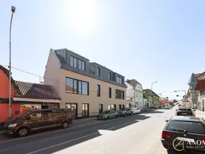 Pronájem ordinace, Praha - Vinoř, Mladoboleslavská, 92 m2