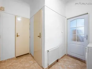 Pronájem bytu 2+kk, Praha - Vršovice, 28. pluku, 48 m2