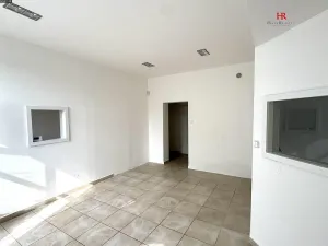 Pronájem obchodního prostoru, Benešov, Hráského, 80 m2