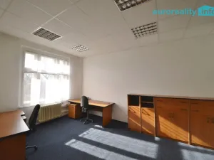 Pronájem kanceláře, Mariánské Lázně, třída Vítězství, 400 m2