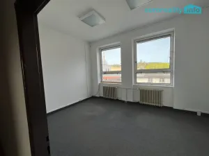 Pronájem kanceláře, Mariánské Lázně, třída Vítězství, 400 m2