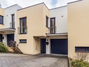 Pronájem rodinného domu, Zlín, Pod Stráněmi, 234 m2