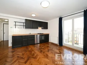 Prodej bytu 2+kk, Praha - Vinohrady, Máchova, 52 m2