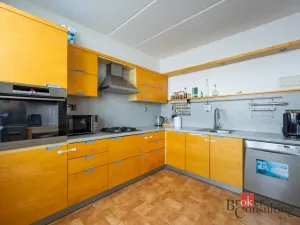 Prodej bytu 3+1, Hradec Králové - Nový Hradec Králové, třída Edvarda Beneše, 98 m2