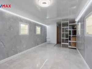 Prodej obchodního prostoru, Karlovy Vary - Rybáře, Konečná, 72 m2