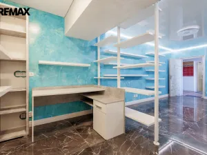 Prodej obchodního prostoru, Karlovy Vary - Rybáře, Konečná, 72 m2