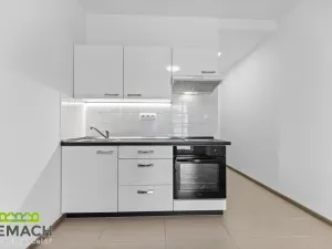 Pronájem bytu 1+kk, Uherské Hradiště, Dvořákova, 28 m2