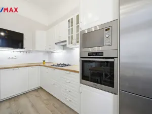 Prodej bytu 3+kk, Karlovy Vary, Koptova, 78 m2