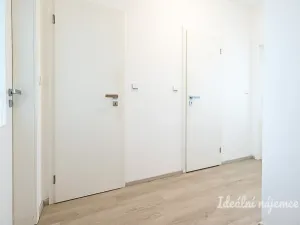 Pronájem bytu 2+kk, Praha - Kunratice, Pod Haltýřem, 47 m2