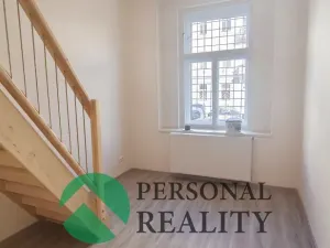 Pronájem bytu 3+kk, Praha - Karlín, Urxova, 67 m2