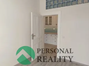 Pronájem bytu 3+kk, Praha - Karlín, Urxova, 67 m2