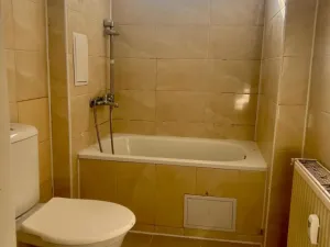 Pronájem bytu 2+1, Chomutov, náměstí 1. Máje, 61 m2