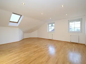 Pronájem rodinného domu, Popovičky, Na Skalce, 242 m2