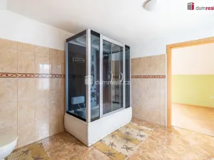 Prodej rodinného domu, Karlovice, 614 m2