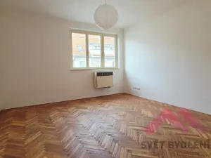 Pronájem bytu 2+1, Praha - Žižkov, Ambrožova, 80 m2