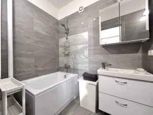 Pronájem bytu 2+1, Praha - Krč, Višňová, 56 m2