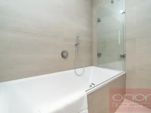 Pronájem bytu 1+kk, Praha - Smíchov, Holečkova, 65 m2