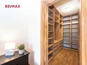 Pronájem rodinného domu, Mnichovice, Myšlínská, 221 m2