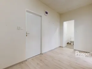 Pronájem kanceláře, Ústí nad Labem - Ústí nad Labem-centrum, Bělehradská, 33 m2