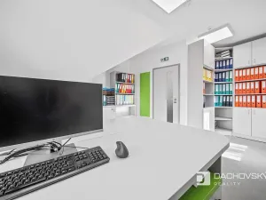 Prodej obchodního prostoru, Pardubice, K Dolíčku, 374 m2