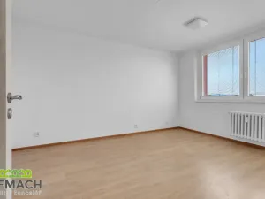 Pronájem bytu 1+1, Uherské Hradiště, náměstí Republiky, 33 m2