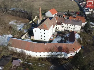 Prodej komerční nemovitosti, Královice, 6674 m2