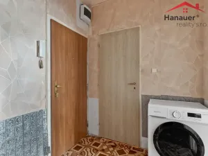 Prodej bytu 2+kk, Děčín - Děčín XXXII-Boletice nad Labem, V Sídlišti, 43 m2