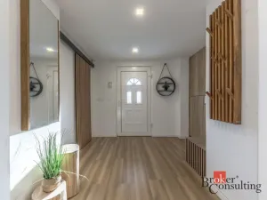Prodej rodinného domu, Zlonín, U Rybníka, 291 m2