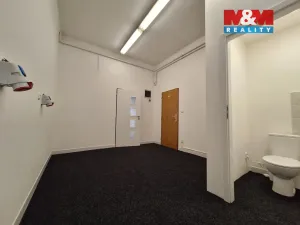 Pronájem kanceláře, Chomutov, Št. kpt. Kouby, 36 m2