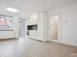 Prodej bytu 2+kk, Děčín - Děčín IV-Podmokly, Raisova, 52 m2