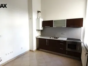 Pronájem kanceláře, Liberec - Liberec I-Staré Město, Jablonecká, 85 m2