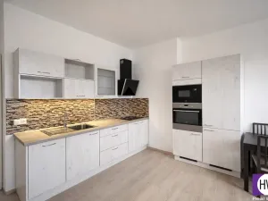 Prodej bytu 2+kk, Praha, V závětří, 67 m2