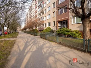 Pronájem bytu 1+1, Praha - Hlubočepy, Lamačova, 32 m2