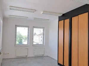 Pronájem kanceláře, Jindřichův Hradec - Jindřichův Hradec II, U Nádraží, 55 m2