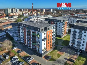 Pronájem garážového stání, Pardubice, Na Spravedlnosti, 12 m2