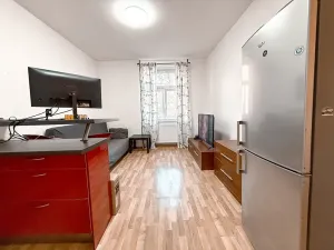 Pronájem bytu 2+kk, Praha - Libeň, Vosmíkových, 45 m2