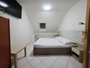 Pronájem bytu 2+kk, Praha - Smíchov, U Santošky, 55 m2