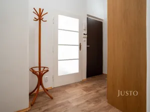 Pronájem bytu 2+kk, Praha - Dejvice, České družiny, 43 m2