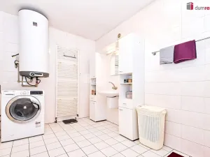 Prodej rodinného domu, Hostín, 210 m2