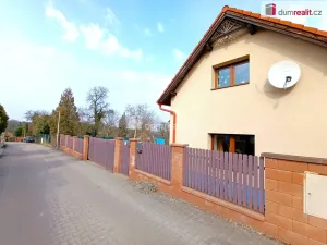 Prodej rodinného domu, Hostín, 210 m2