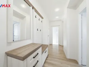 Prodej bytu 2+1, Karlovy Vary, Koptova, 78 m2