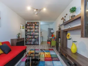 Prodej bytu 2+kk, Praha - Řepy, Galandova, 45 m2